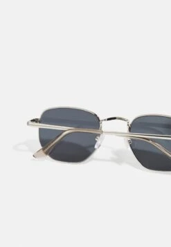 Pier One UNISEX - Sonnenbrille - Black/silver-coloured -Pier One 06c498a2265d448890c198237327d2e3