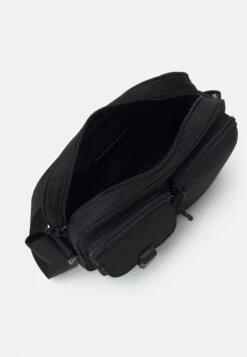 Pier One UNISEX - Umhängetasche - Black 10 Pier One UNISEX - Umhängetasche - Black -Pier One 1b1328da056a49079ba4cf7af31e1c3c