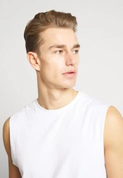 Pier One 3 PACK - T-Shirt Basic - Grey/white/black -Pier One 21dde7acbf5b42698638ca153e5020d5