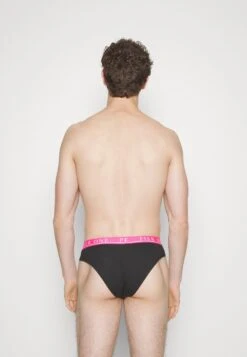 Pier One BRANDED WAISTBAND BRIEFS 3 PACK - Slip - Black -Pier One 3682ff2528e6498b8568602b0999eeb1