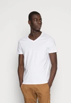 Pier One 5 PACK - T-Shirt Basic - White/blue/black 9 Pier One 5 PACK - T-Shirt Basic - White/blue/black -Pier One 3df2d94d0471423c82664c71fc36e1ca