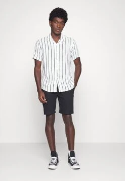 Pier One 2 PACK - Hemd - Black/white 10 Pier One 2 PACK - Hemd - Black/white -Pier One 43bf8d5300d84d19aab3f62f08ed036f