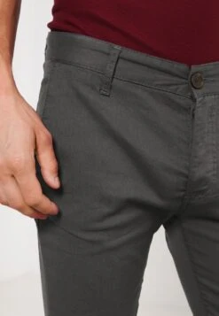Pier One SLIM FIT CHINO - Chino - Dark Grey 11 Pier One SLIM FIT CHINO - Chino - Dark Grey -Pier One 57afc5e7d2fb4fccb50811bdf725c68c