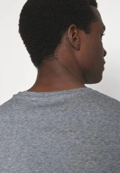 Pier One Nachtwäsche Set - Dark Blue 10 Pier One Nachtwäsche Set - Dark Blue -Pier One 63fc78279d3b4f1cbb502fd296c1a02a