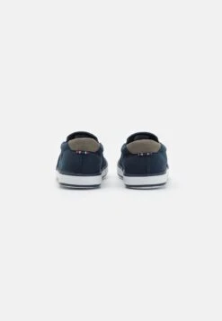 Pier One UNISEX - Sneaker Low - Dark Blue 10 Pier One UNISEX - Sneaker Low - Dark Blue -Pier One 6ef35402e6874213ab2a07f1503526e4