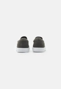Pier One UNISEX - Sneaker Low - Grey 10 Pier One UNISEX - Sneaker Low - Grey -Pier One 7c950f1e7b024aca9c245930cc2d1a1f