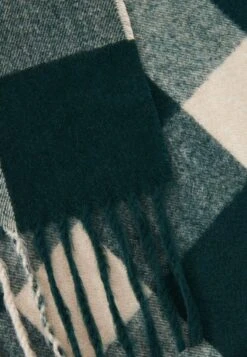 Pier One Schal - 602 - Green_704 - Beige -Pier One 94622c48c1aa43c7b67e9c5a6337f0f9