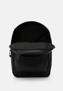 Pier One UNISEX - Tagesrucksack - Black 10 Pier One UNISEX - Tagesrucksack - Black -Pier One 9e86fa802e13455d98a337e28006470e