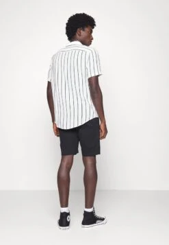 Pier One 2 PACK - Hemd - Black/white 13 Pier One 2 PACK - Hemd - Black/white -Pier One a68cb2ff17104e928d6a0c4cb305d53e