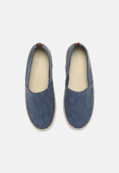 Pier One RENA ESPADRILLE UNISEX - Espadrille - Blue 11 Pier One RENA ESPADRILLE UNISEX - Espadrille - Blue -Pier One a712e8e1ca864c359ade29147a29a43e