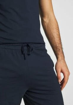 Pier One Nachtwäsche Set - Dark Blue 12 Pier One Nachtwäsche Set - Dark Blue -Pier One abffe87bb0f94982aafc8dc6394659d1