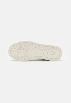 Pier One Sneaker Low - White 12 Pier One Sneaker Low - White -Pier One acbc813ac9cc4c3eba16db31ad5da4fd
