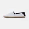Pier One Espadrille - White - Dark Blue 1 Pier One Espadrille - White - Dark Blue -Pier One be96cfbba0e741a9a150fa16c7605508