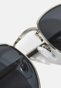 Pier One UNISEX - Sonnenbrille - Black/silver-coloured -Pier One da6411816b774c29a62a47723bc36ae2