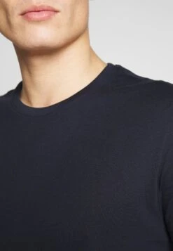 Pier One 2 PACK - T-Shirt Basic - White/dark Blue -Pier One de6827f8d2cf4a2c856d09a9d7f8109d